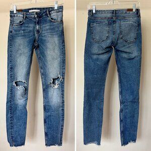 Zara Trafaluc Denimwear Women Straight Leg Denim Mid Rise Jean Size 4